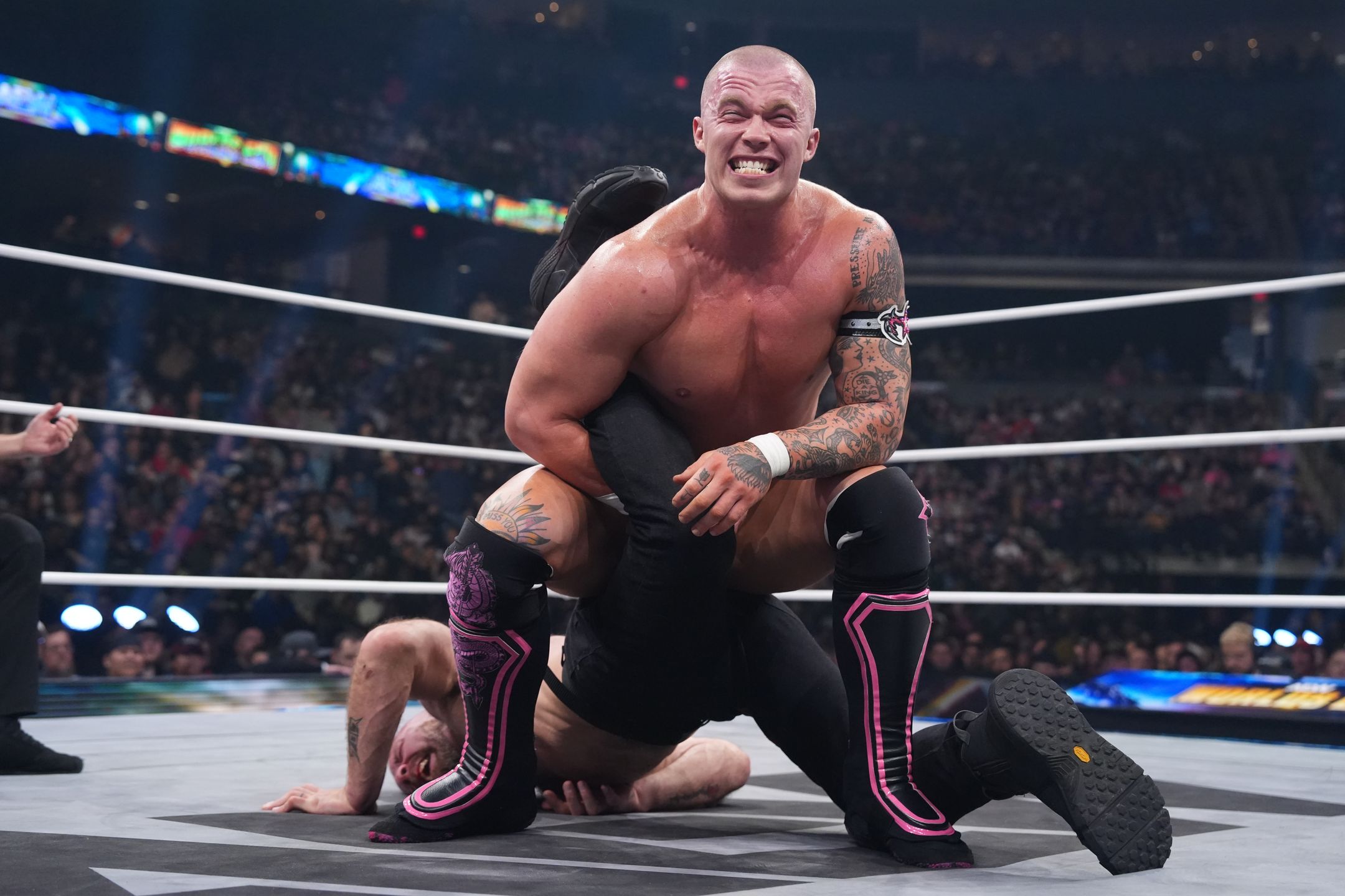 Kyle Fletcher on AEW Worlds End loss: ‘Where was the screwdriver?’