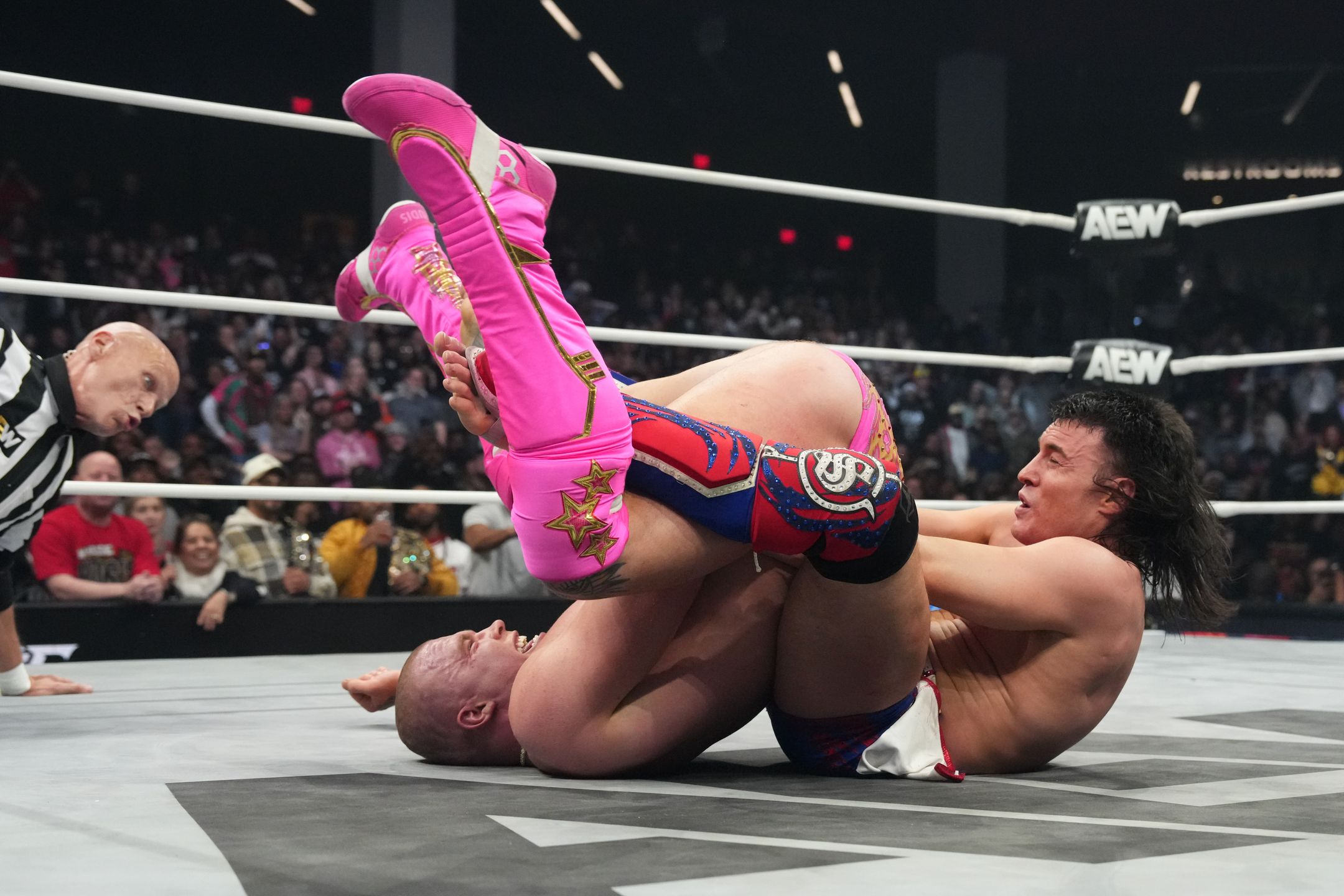 WOR: Incredible AEW Dynamite, SNME update, Saudi Royal Rumble & news
