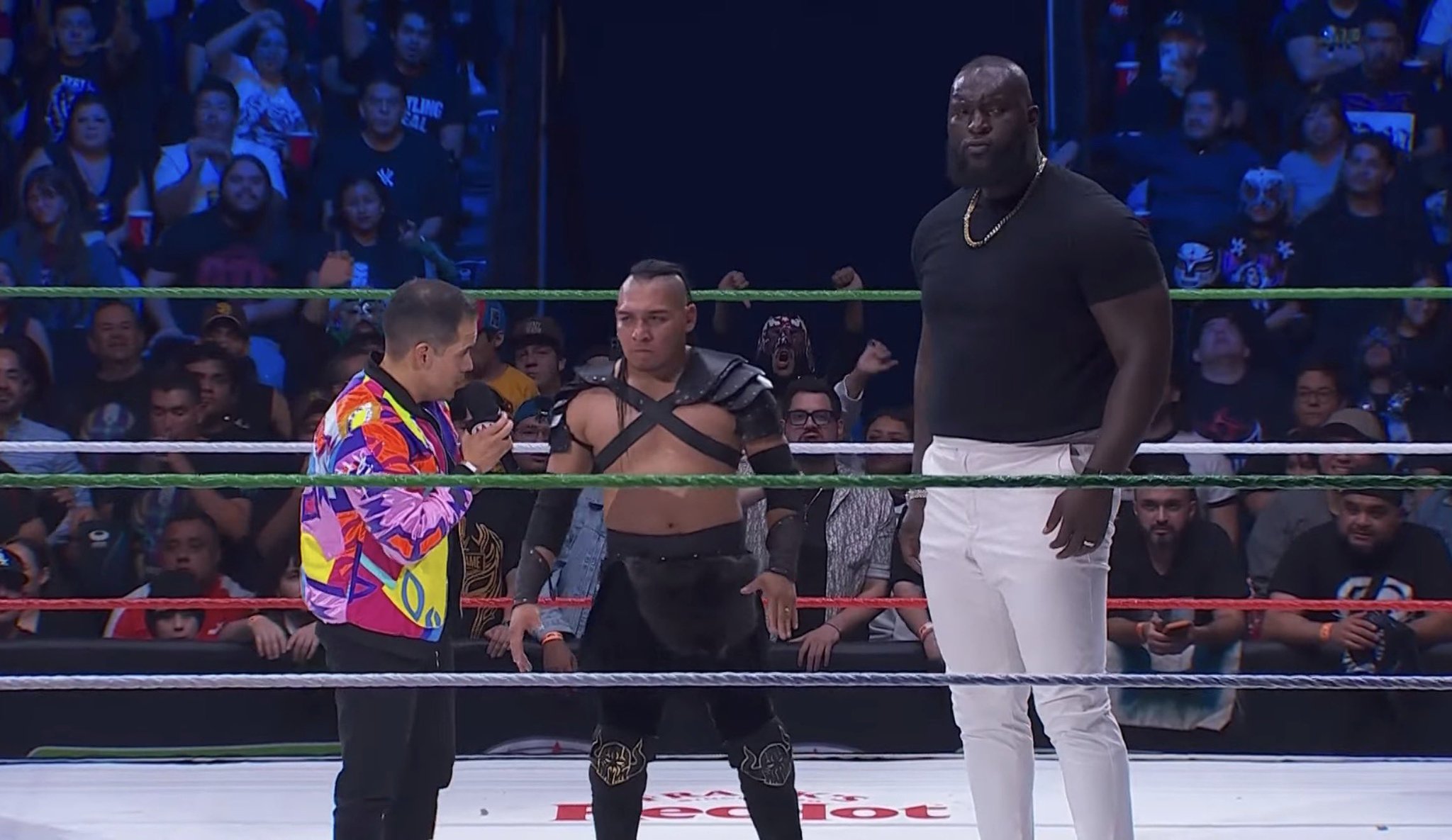 El Hijo del Vikingo aligns with Omos & Dorian Roldan at AAA Guerra de Titanes