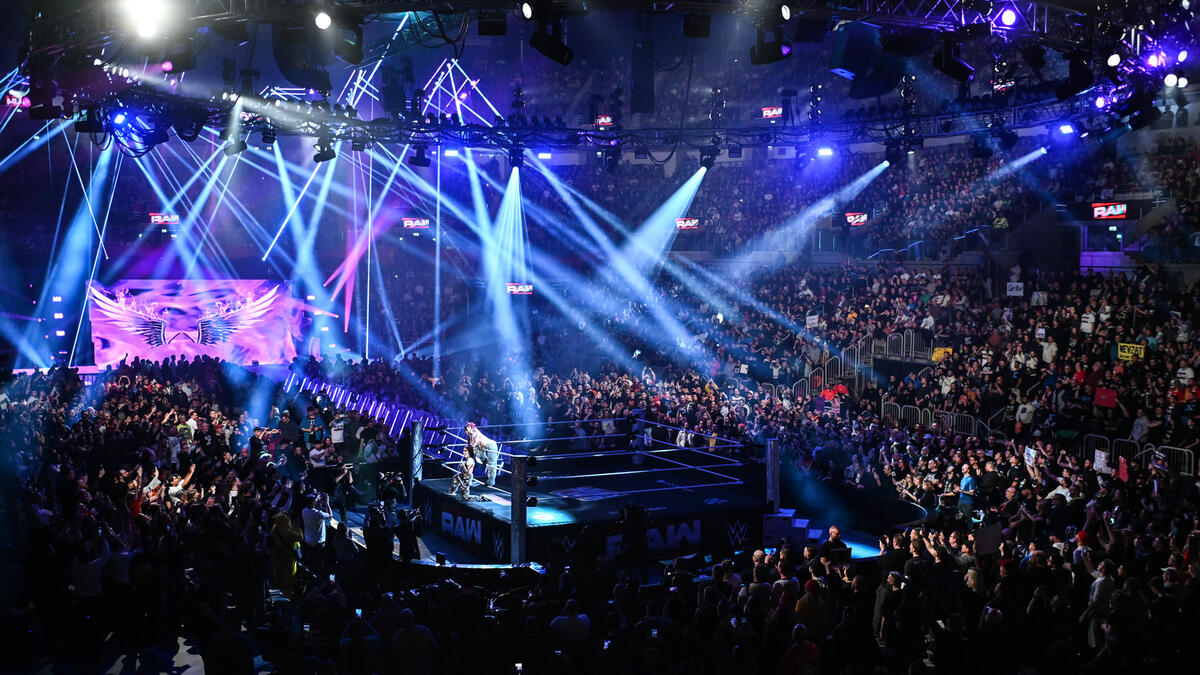 Dave Meltzer on early January 12 WWE Raw viewership & released January 5 numbers