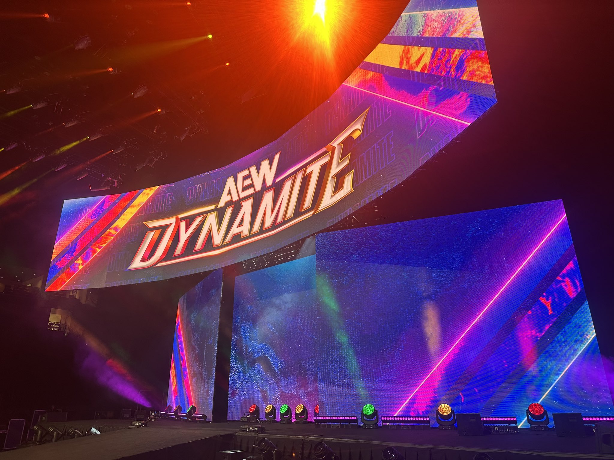 AEW Dynamite notes: New set & entrance, Jim Ross returns