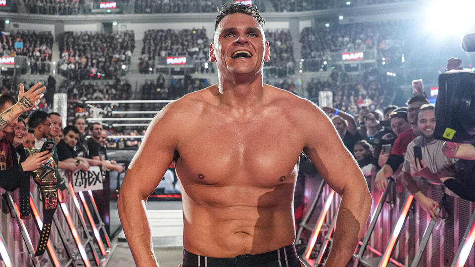 For subscribers: Bryan Alvarez’s WWE Raw review