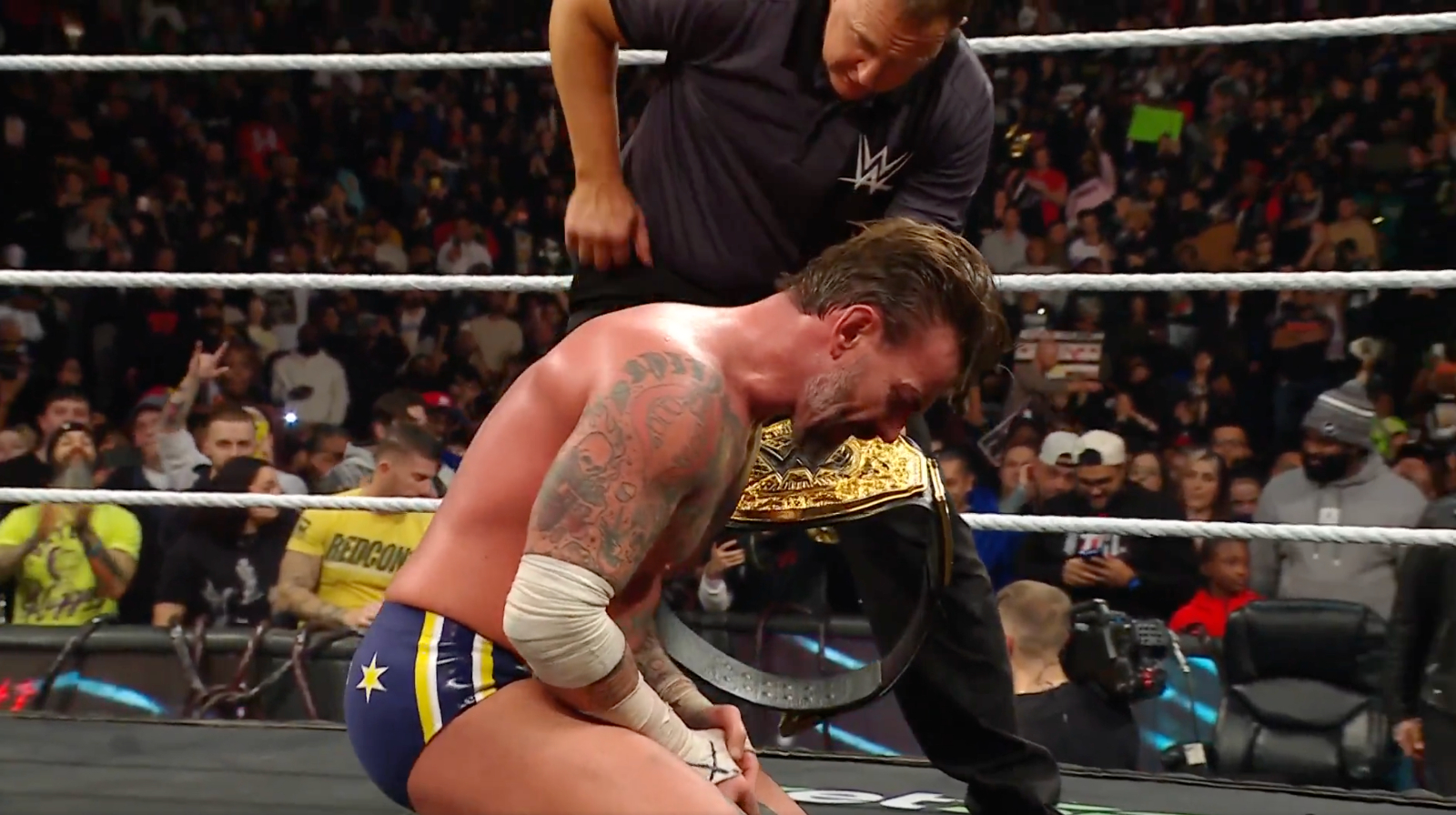 CM Punk retains World Heavyweight title on WWE Raw