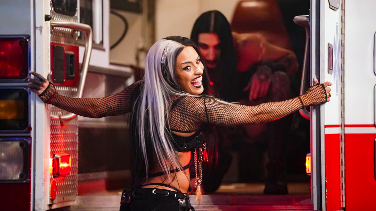 WWE SmackDown ratings up for move to three hours