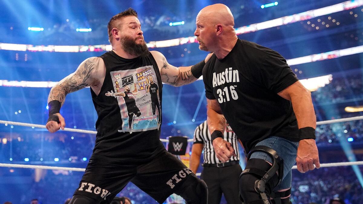 Steve Austin praises WWE stars Chelsea Green, Kevin Owens