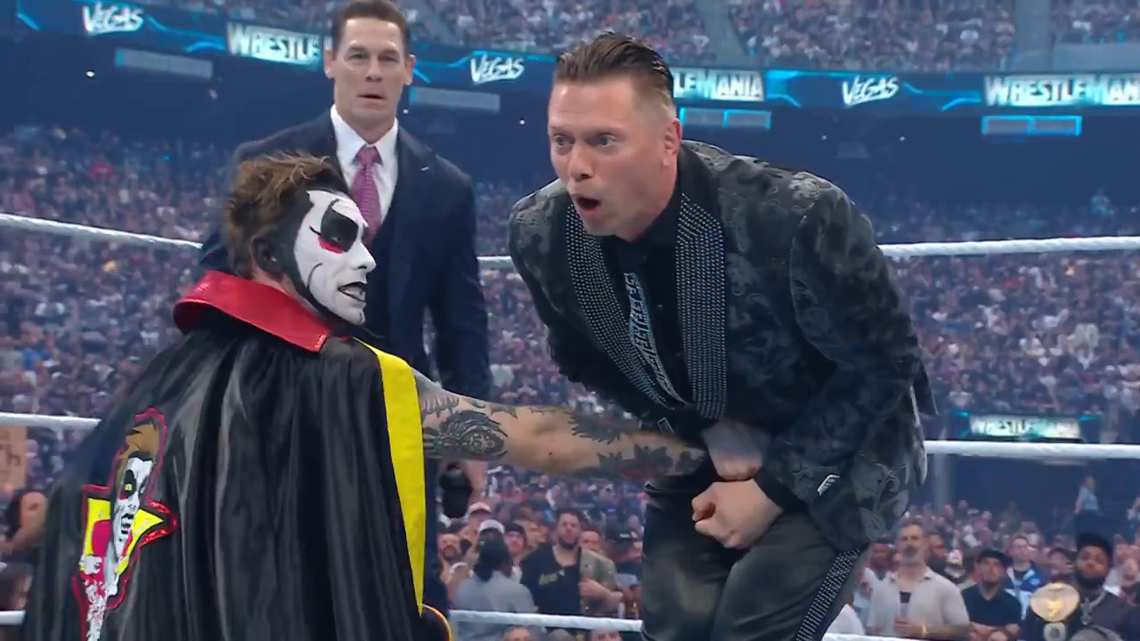 Danhausen low blows The Miz