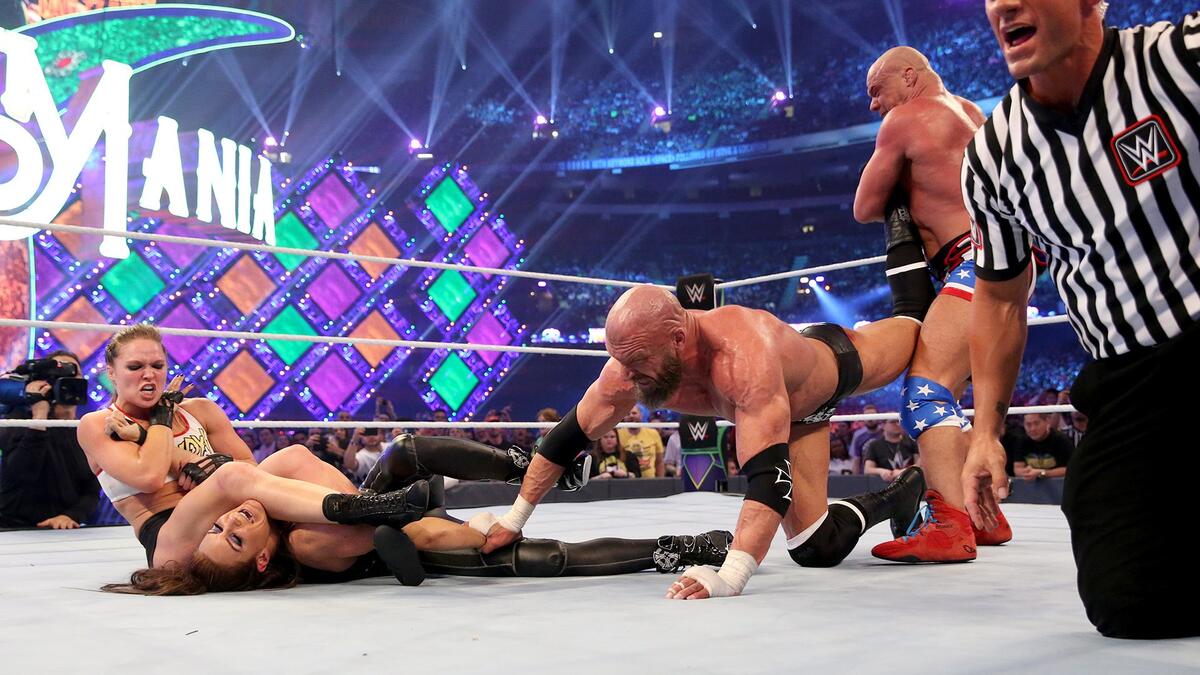 WWE WrestleMania 34 mixed tag match