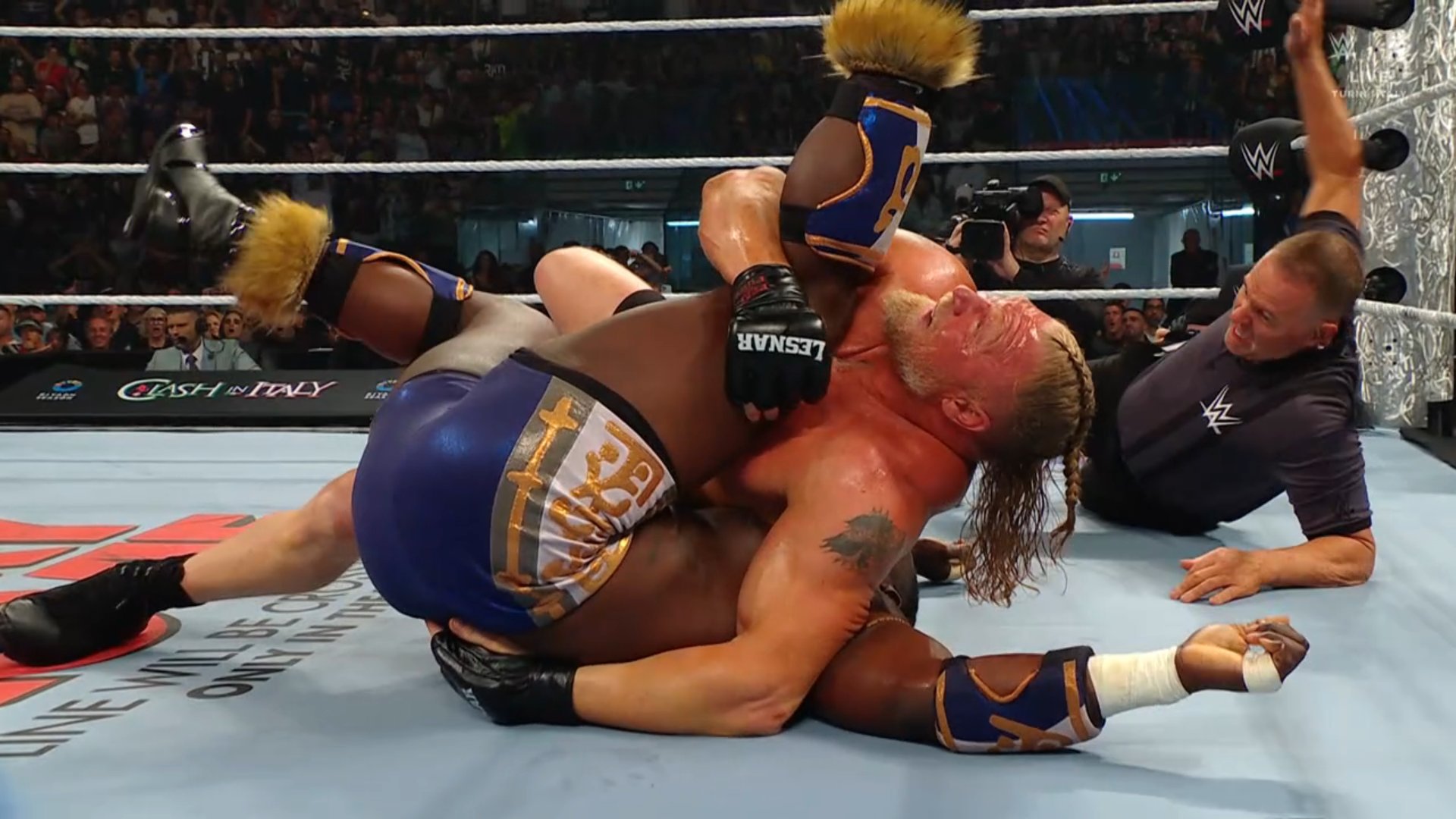Brock Lensar pins Oba Femi at WWE Clash in Italy